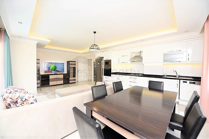 Spacious 2+1 apartment for rent in the European area of Alanya