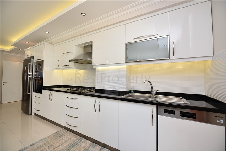 Spacious 2+1 apartment for rent in the European area of Alanya