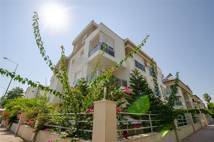 Hotel for sale in the city center of Antalya 150 m to the sea