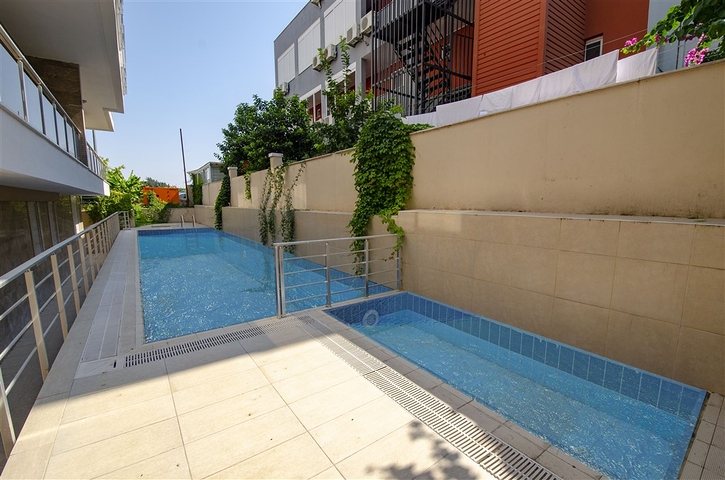 Hotel for sale in the city center of Antalya 150 m to the sea