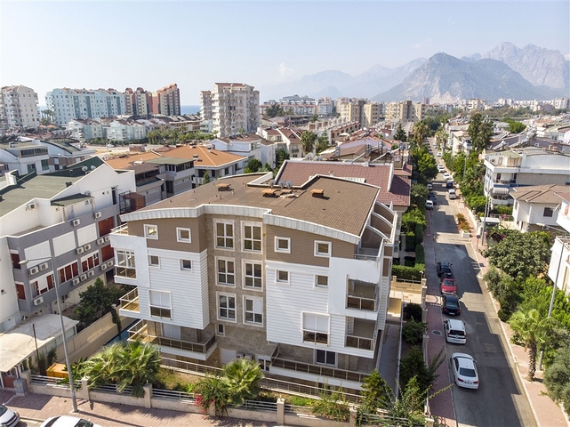 Hotel for sale in the city center of Antalya 150 m to the sea