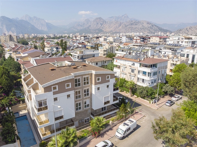 Hotel for sale in the city center of Antalya 150 m to the sea