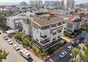 Hotel for sale in the city center of Antalya 150 m to the sea