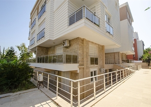 Hotel for sale in the city center of Antalya 150 m to the sea