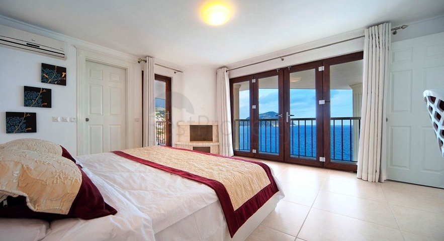 Exclusive 5+1 sea view villas in Kalkan