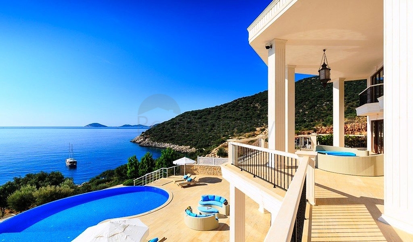 Exclusive 5+1 sea view villas in Kalkan