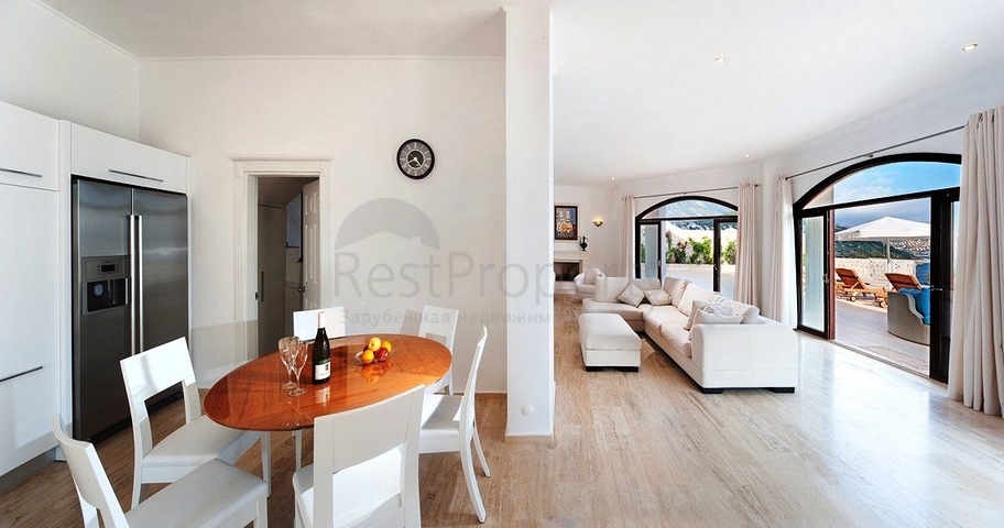 Exclusive 5+1 sea view villas in Kalkan