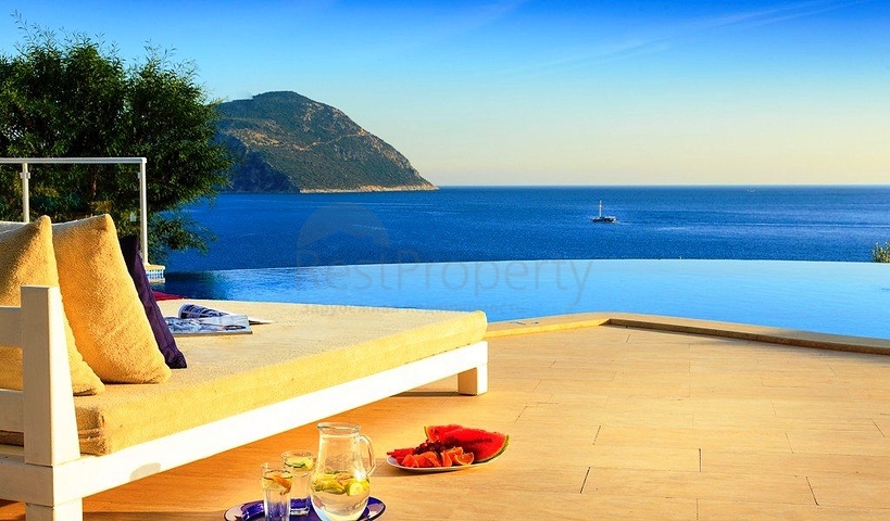 Exclusive 5+1 sea view villas in Kalkan