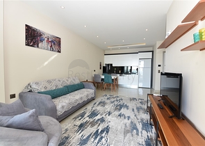 1+1 apartment for rent in a well-maintained complex.