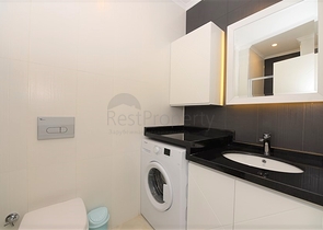 1+1 apartment for rent in a well-maintained complex.