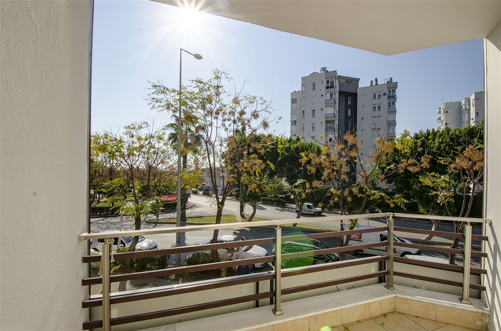 Business center for sale in Lara Antalya
