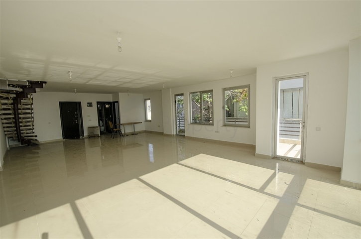 Business center for sale in Lara Antalya