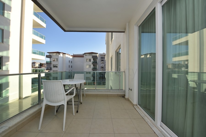 1+1 apartment in a complex with rich infrastructure