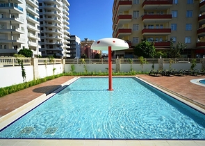 One-bedroom apartment in a complex with infrastructure 