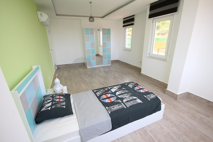 Suitable for Turkish Citizenship - Sea View Villa - In Oba / Alanya 