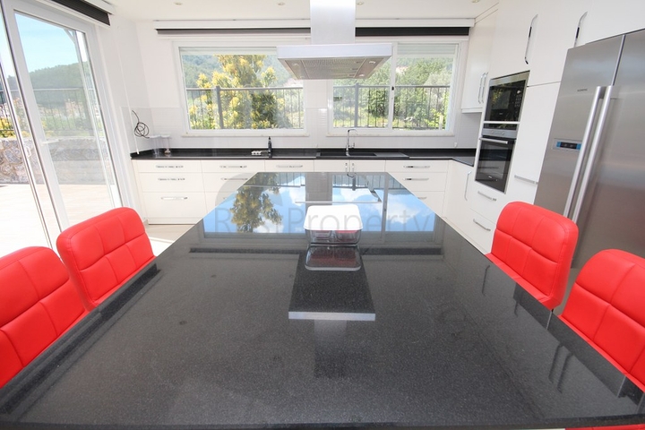 Suitable for Turkish Citizenship - Sea View Villa - In Oba / Alanya 