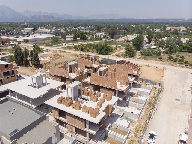 Luxury villas 6 + 1 in the city of Antalya