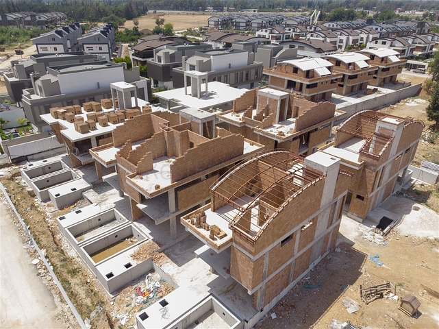 Luxury villas 6 + 1 in the city of Antalya