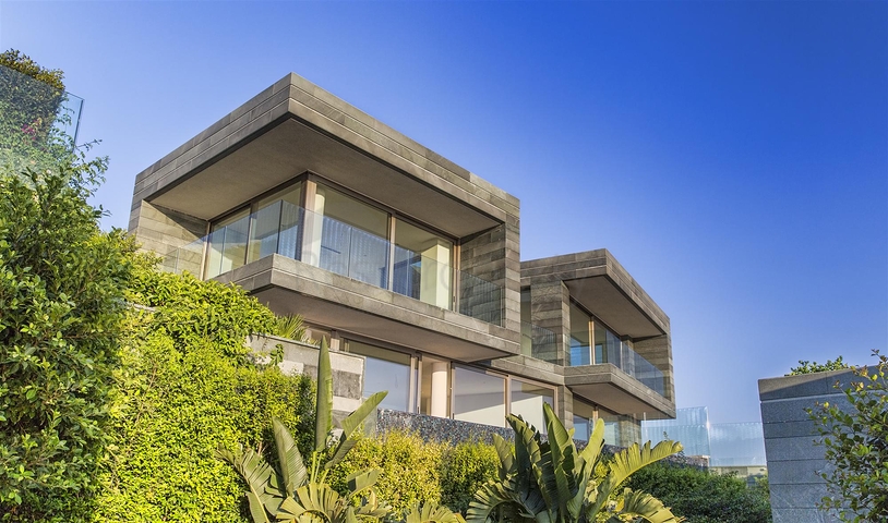 Villas overlooking the main castle of Bodrum and the islands of Kos and Karaada