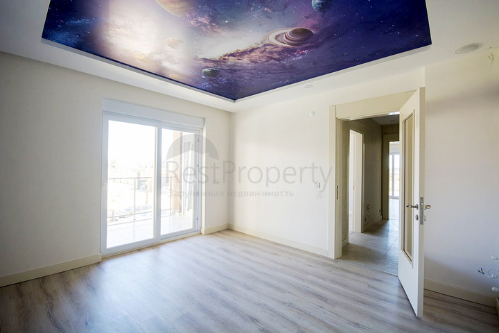 Villa 5 + 1 in a complex in Yeshilbahir Dosemealti