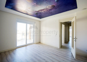 Villa 5 + 1 in a complex in Yeshilbahir Dosemealti