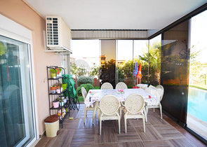 Villa 5 + 1 in a complex in Yeshilbahir Dosemealti