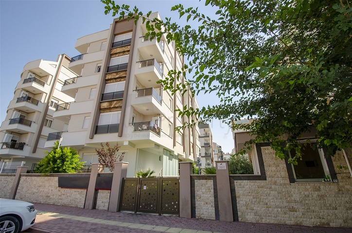 One-bedroom apartment with furniture in Liman Konyaalti