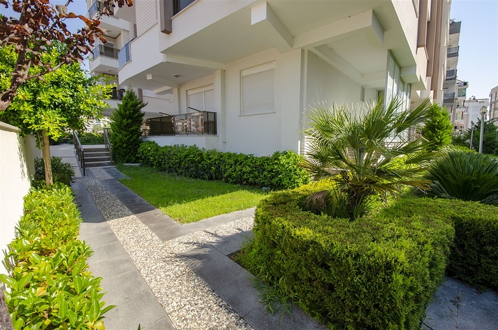 One-bedroom apartment with furniture in Liman Konyaalti