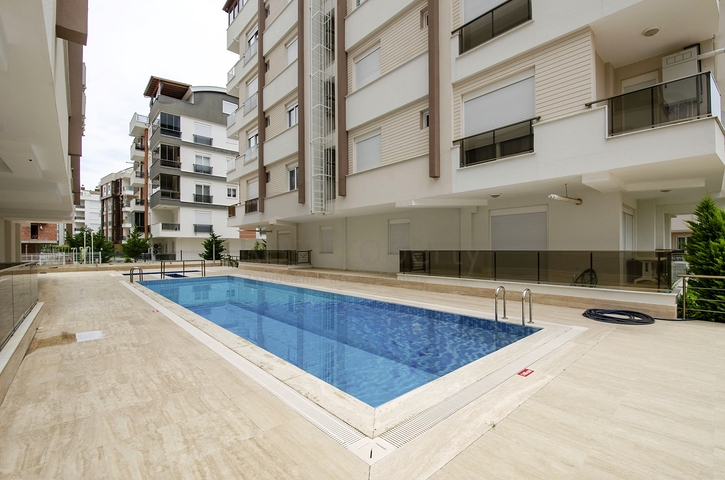 One-bedroom apartment with furniture in Liman Konyaalti