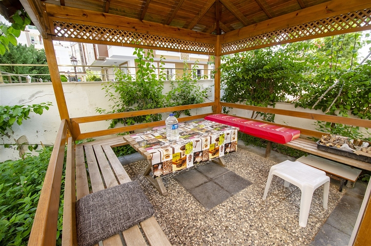 One-bedroom apartment with furniture in Liman Konyaalti