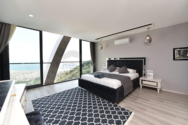 VIP level villa for rent in the center of Alanya VIP level villa for rent in the center of Alanya