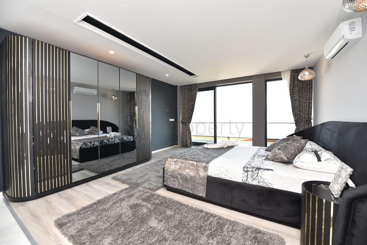 VIP level villa for rent in the center of Alanya VIP level villa for rent in the center of Alanya