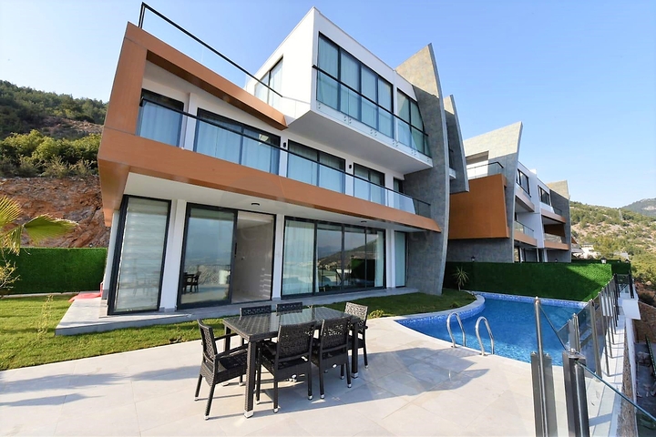 VIP level villa for rent in the center of Alanya VIP level villa for rent in the center of Alanya