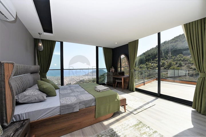 VIP level villa for rent in the center of Alanya VIP level villa for rent in the center of Alanya