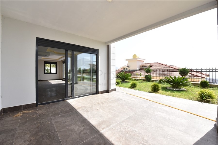 Huge Villa - with Sea and Castle view -Alanya Center 