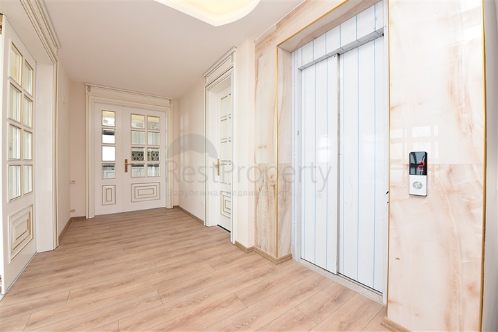 Huge Villa - with Sea and Castle view -Alanya Center 