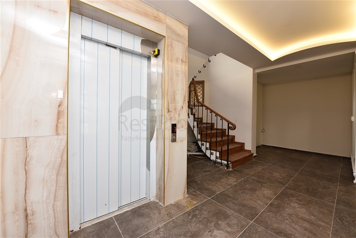 Huge Villa - with Sea and Castle view -Alanya Center 