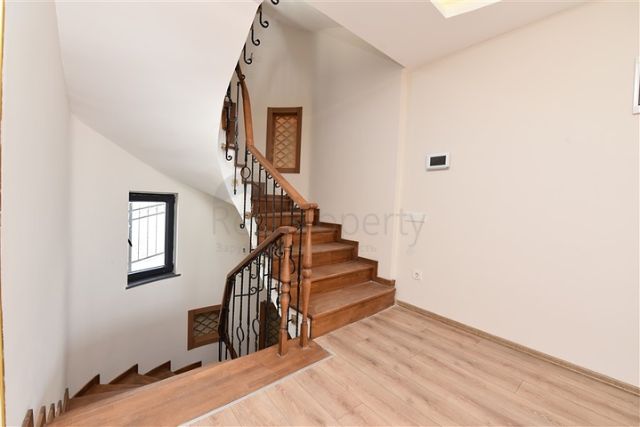 Huge Villa - with Sea and Castle view -Alanya Center 