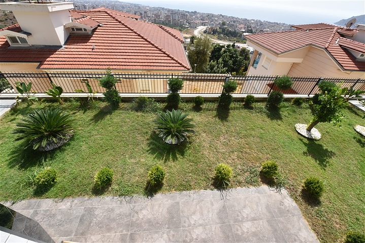 Huge Villa - with Sea and Castle view -Alanya Center 