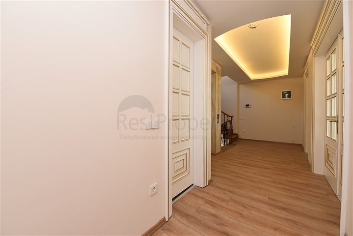 Huge Villa - with Sea and Castle view -Alanya Center 