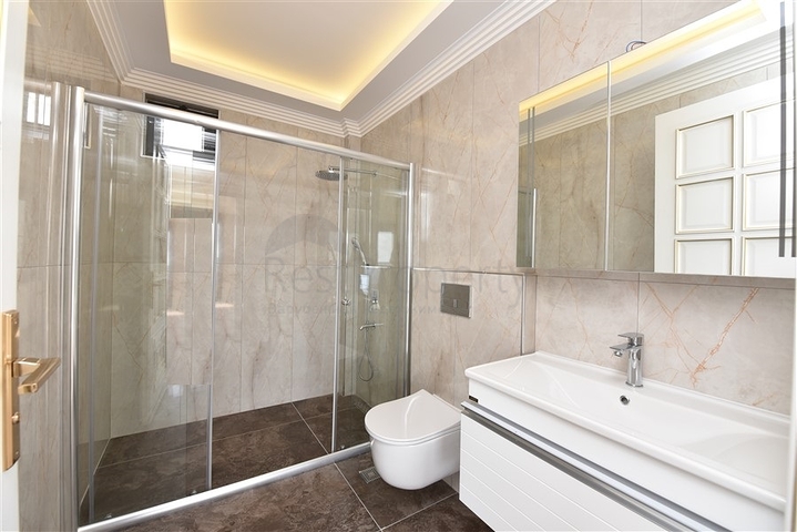 Huge Villa - with Sea and Castle view -Alanya Center 