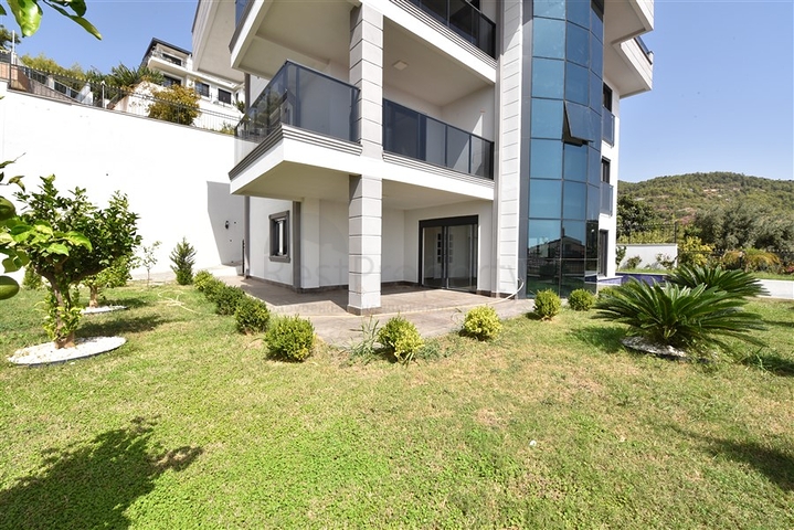 Huge Villa - with Sea and Castle view -Alanya Center 