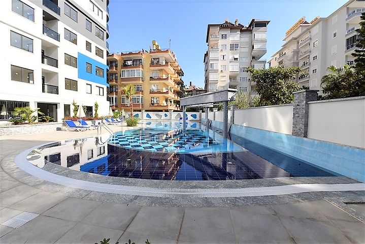 Furnished 1+1 apartment in the center of Alanya 