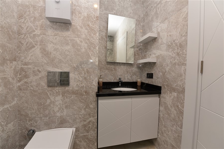 Furnished 1+1 apartment in the center of Alanya 