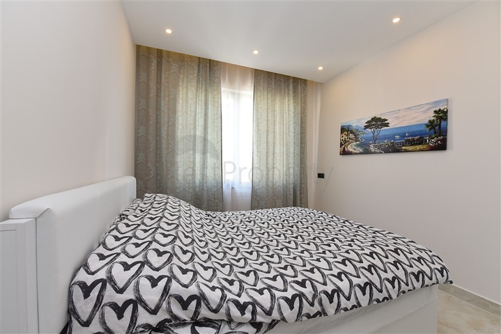 Furnished 1+1 apartment in the center of Alanya 