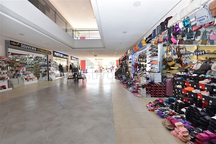 Retail space in the tourist center of Okurjalara shopping center