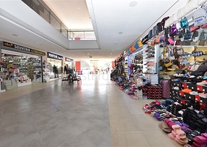 Retail space in the tourist center of Okurjalara shopping center