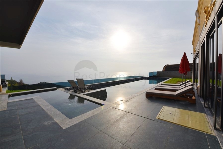 Private villa according to a design project