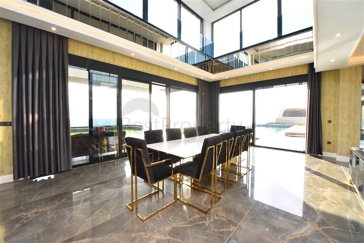 Private villa according to a design project