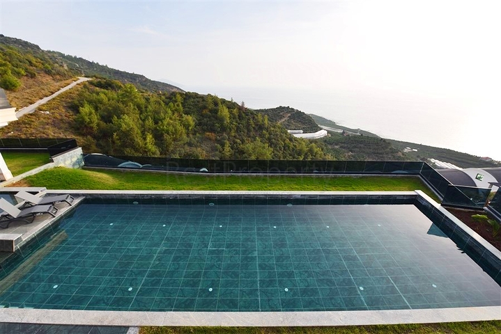 Private villa according to a design project